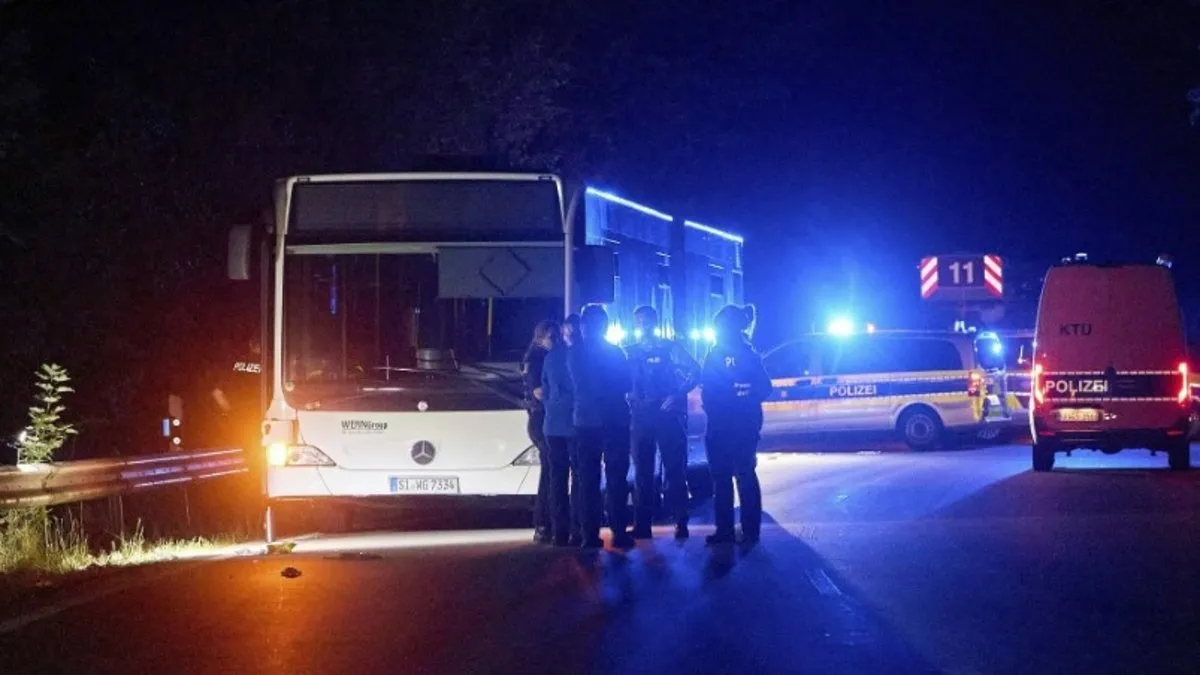 Almanya’da bıçaklı saldırı paniği!