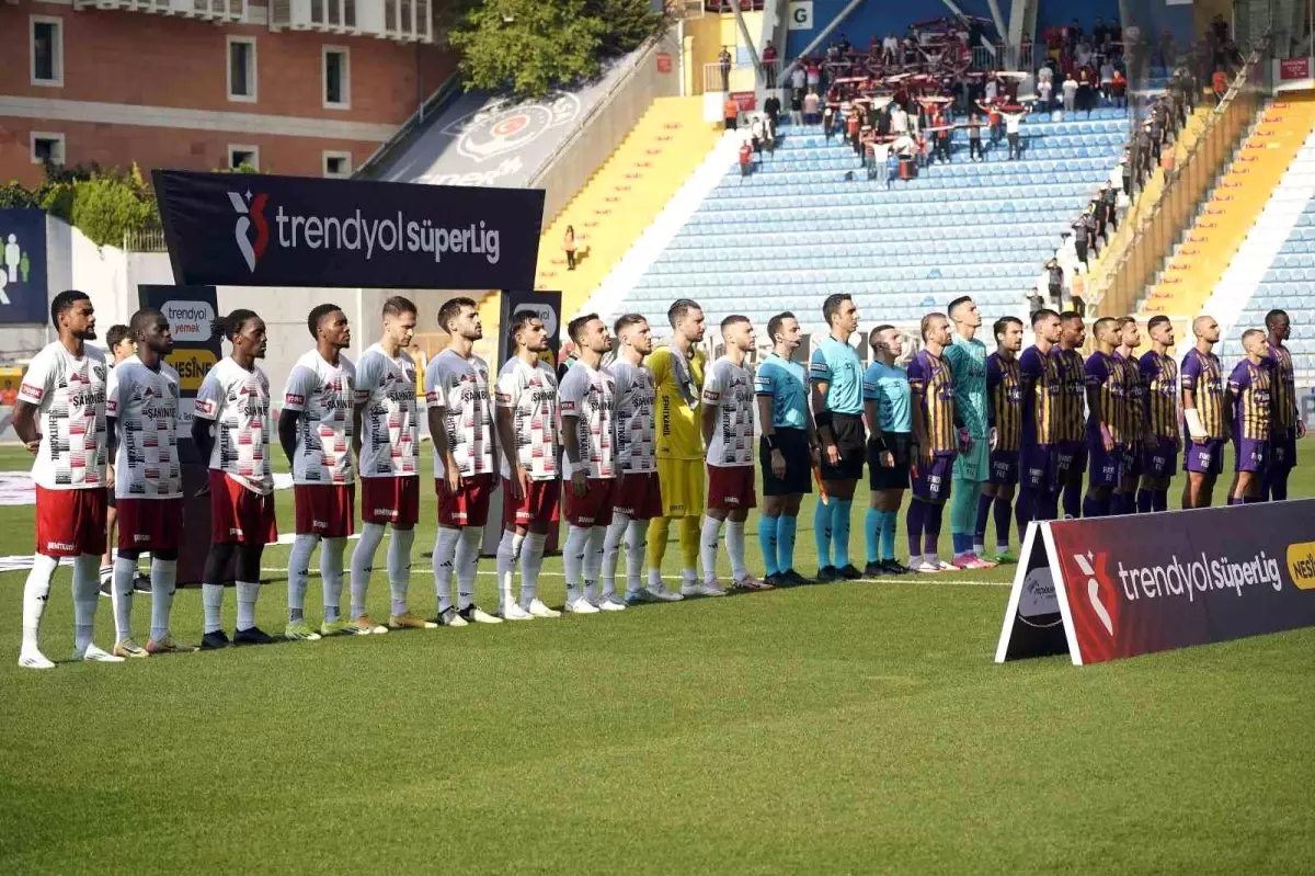 Eyüpspor – Gaziantep FK Maçı Başladı