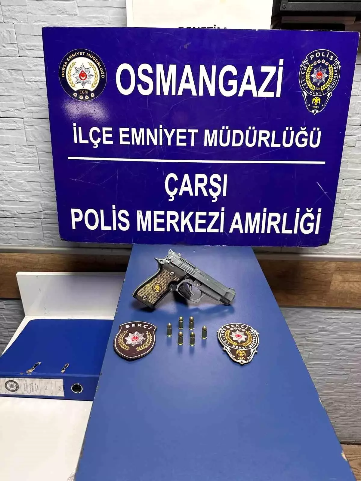 Aranan Şahıs Bursa’da Tabancayla Yakalandı
