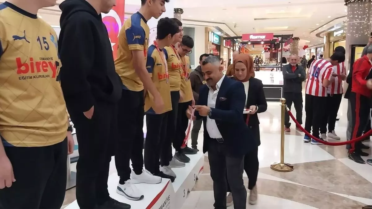 Osmaniye’de Bowling Müsabakaları Sonuçlandı