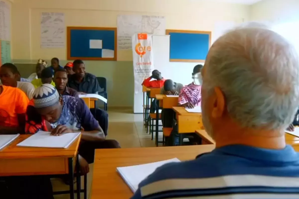 Uganda’da gönülleri ısıtan proje! Görme engellilere Kur’an-ı Kerim öğrettiler