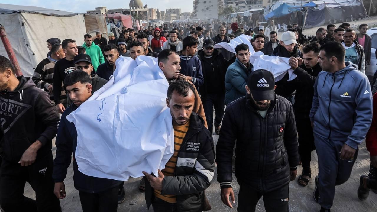 Katil İsrail’in Gazze’ye düzenlediği saldırılarda can kaybı 50 bin 933’e çıktı